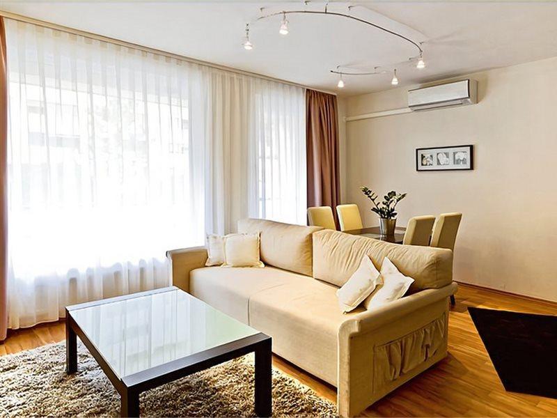Corvin Lux Aparthotel Будапеща Екстериор снимка