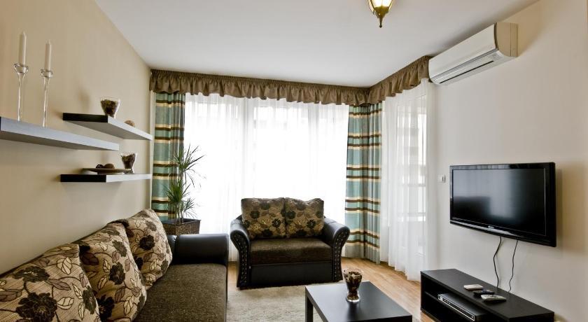 Corvin Lux Aparthotel Будапеща Екстериор снимка