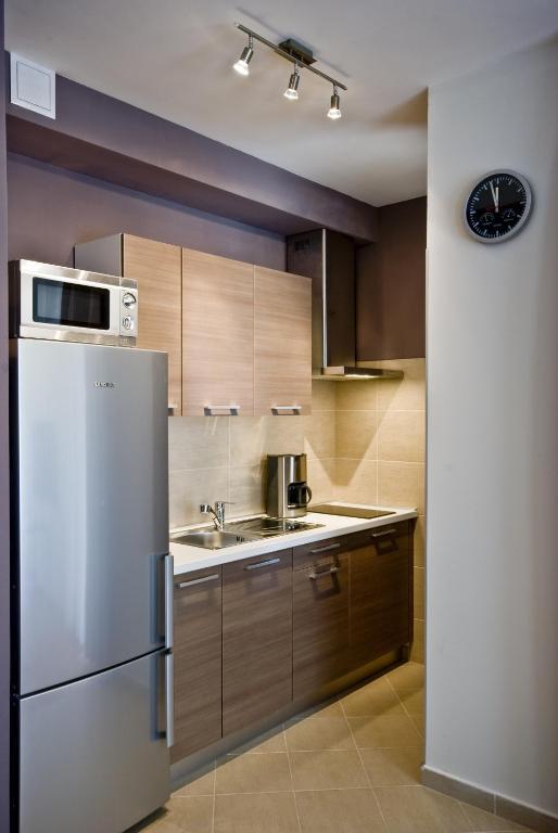Corvin Lux Aparthotel Будапеща Стая снимка