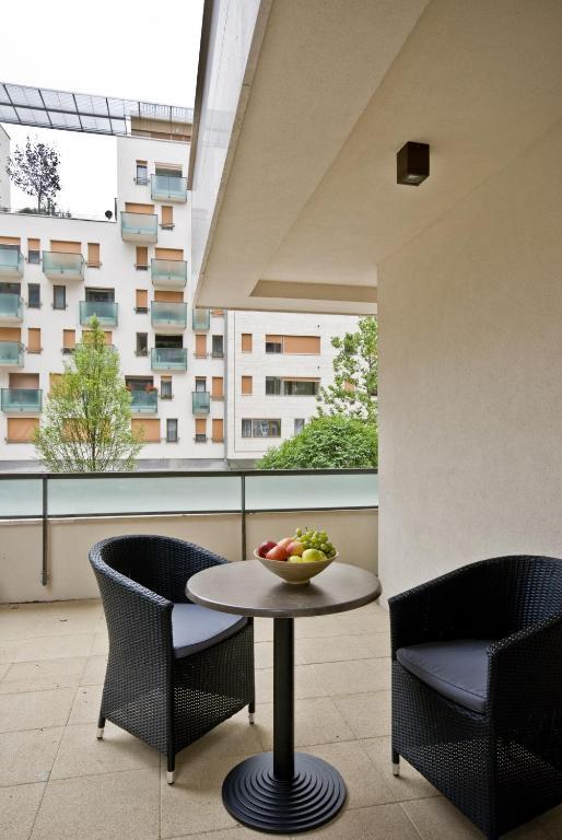 Corvin Lux Aparthotel Будапеща Екстериор снимка