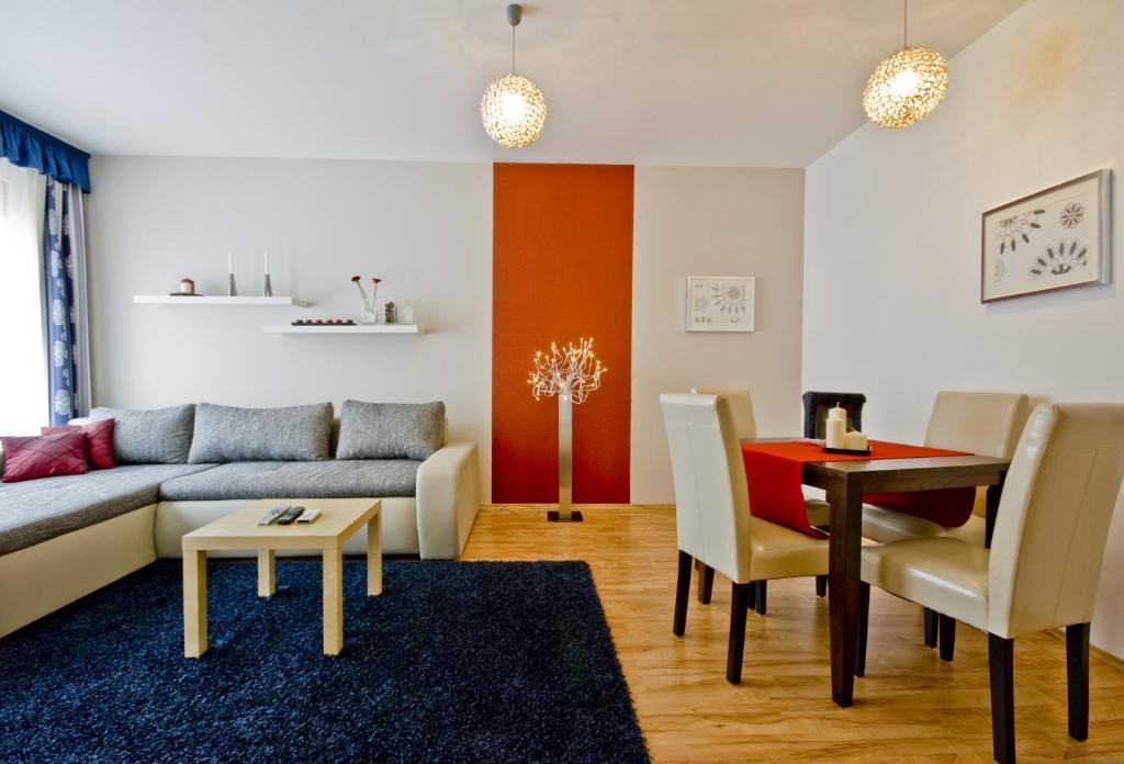 Corvin Lux Aparthotel Будапеща Екстериор снимка