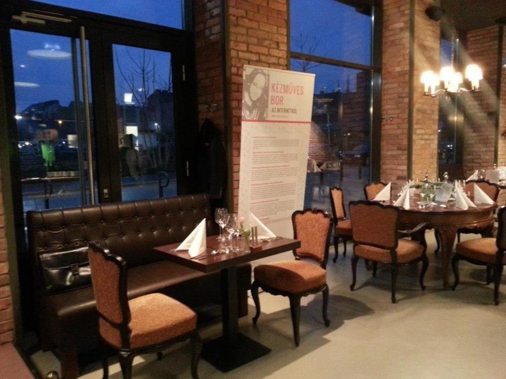 Corvin Lux Aparthotel Будапеща Екстериор снимка