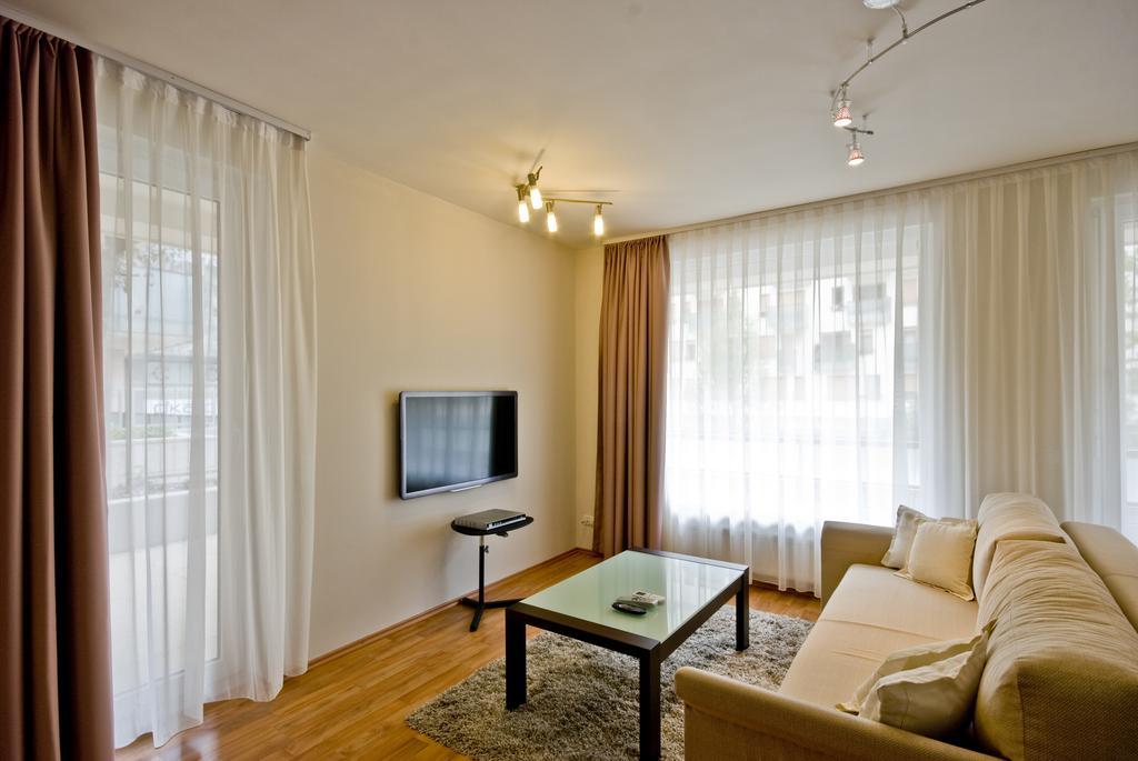 Corvin Lux Aparthotel Будапеща Екстериор снимка